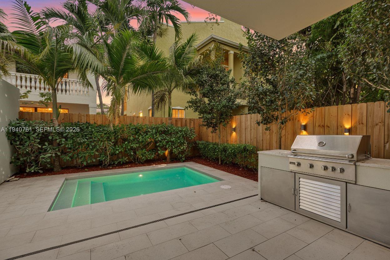 3071 Hibiscus Street Miami, FL 33133 - Photo 12 of 42