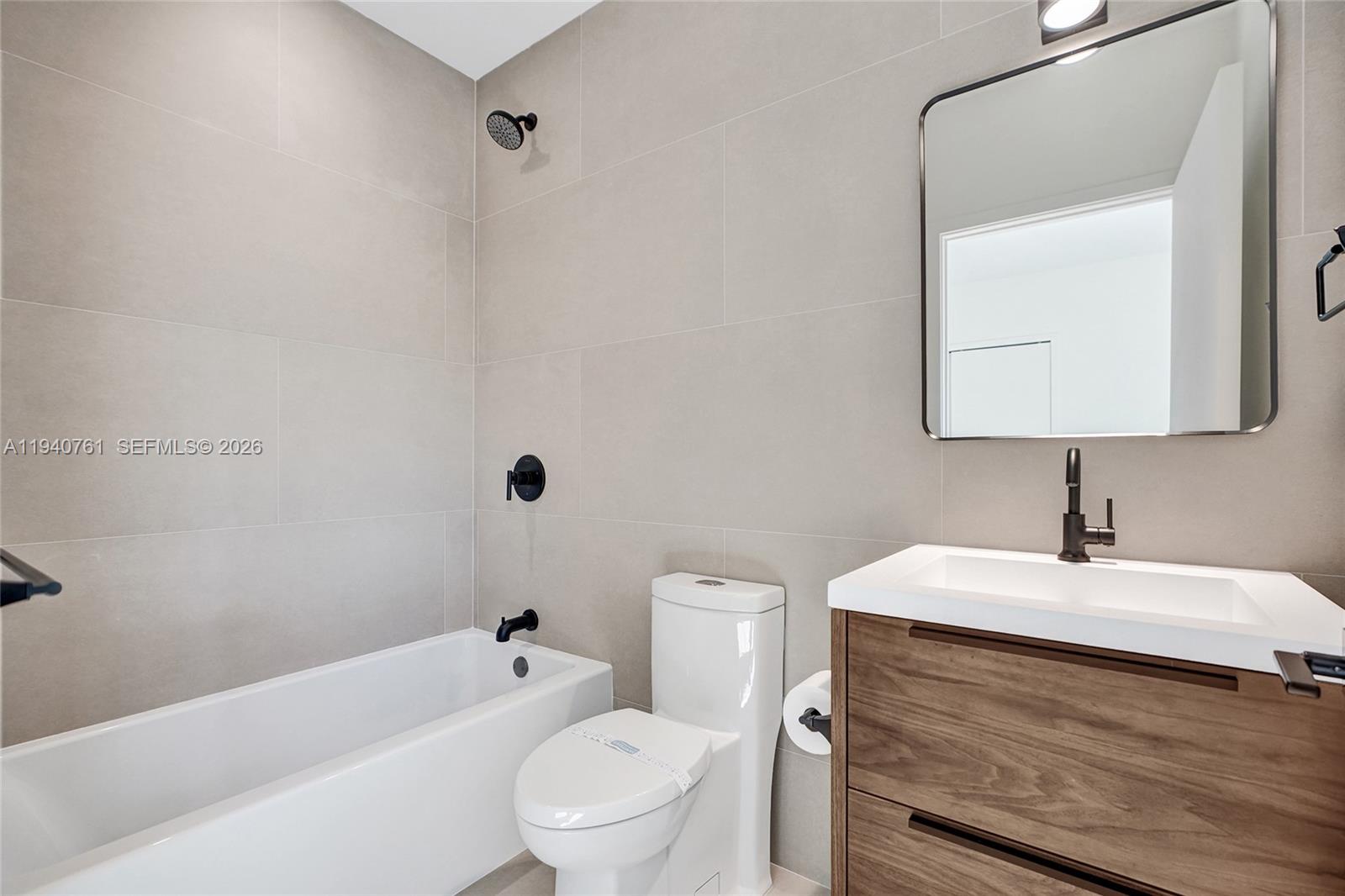 3071 Hibiscus Street Miami, FL 33133 - Photo 18 of 42