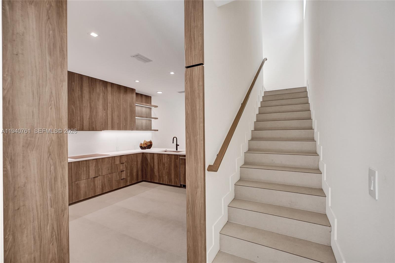 3071 Hibiscus Street Miami, FL 33133 - Photo 30 of 42