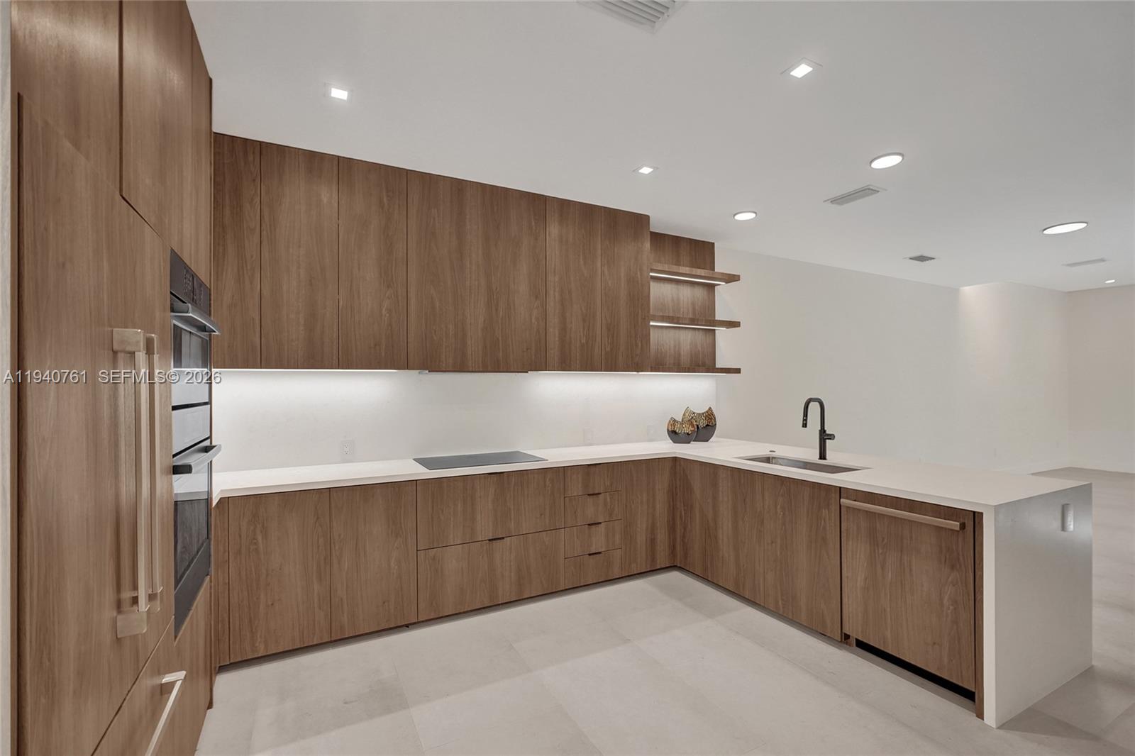 3071 Hibiscus Street Miami, FL 33133 - Photo 33 of 42