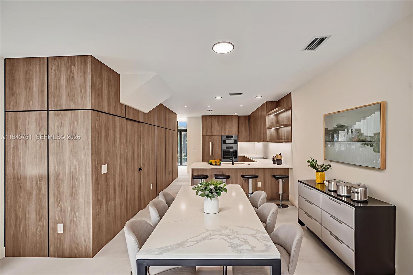 3071 Hibiscus Street Miami, FL 33133 - Photo 10 of 42