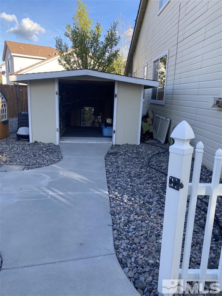 9841 Eastmont Court Reno, NV 89521 - Photo 36 of 38