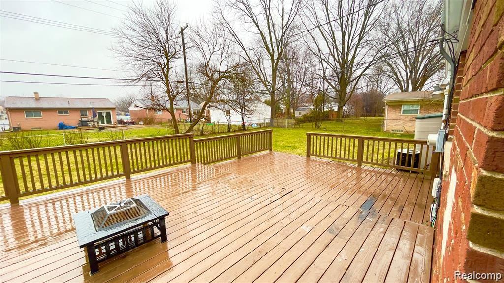 15057 Inkster Road Livonia, MI 48154 - Photo 38 of 38 DE7DFE88-2FC8-487F-BC92-1C257E9C4A8C.jpeg
