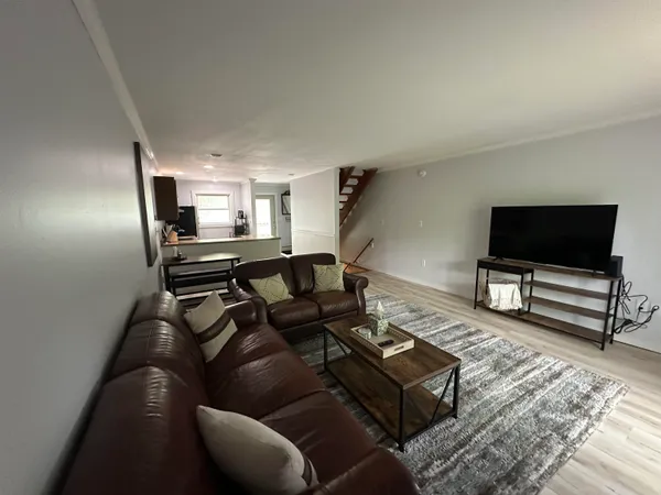 $2,300 | 60 Brookside Drive, Unit 3, Brattleboro, VT 05301