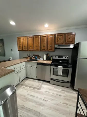 $2,300 | 60 Brookside Drive, Unit 3, Brattleboro, VT 05301