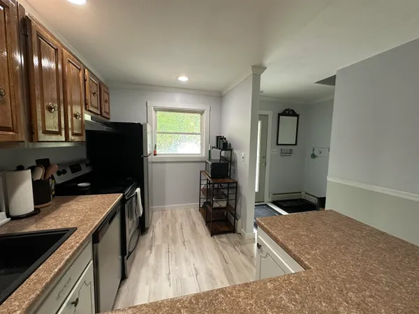 $2,300 | 60 Brookside Drive, Unit 3, Brattleboro, VT 05301