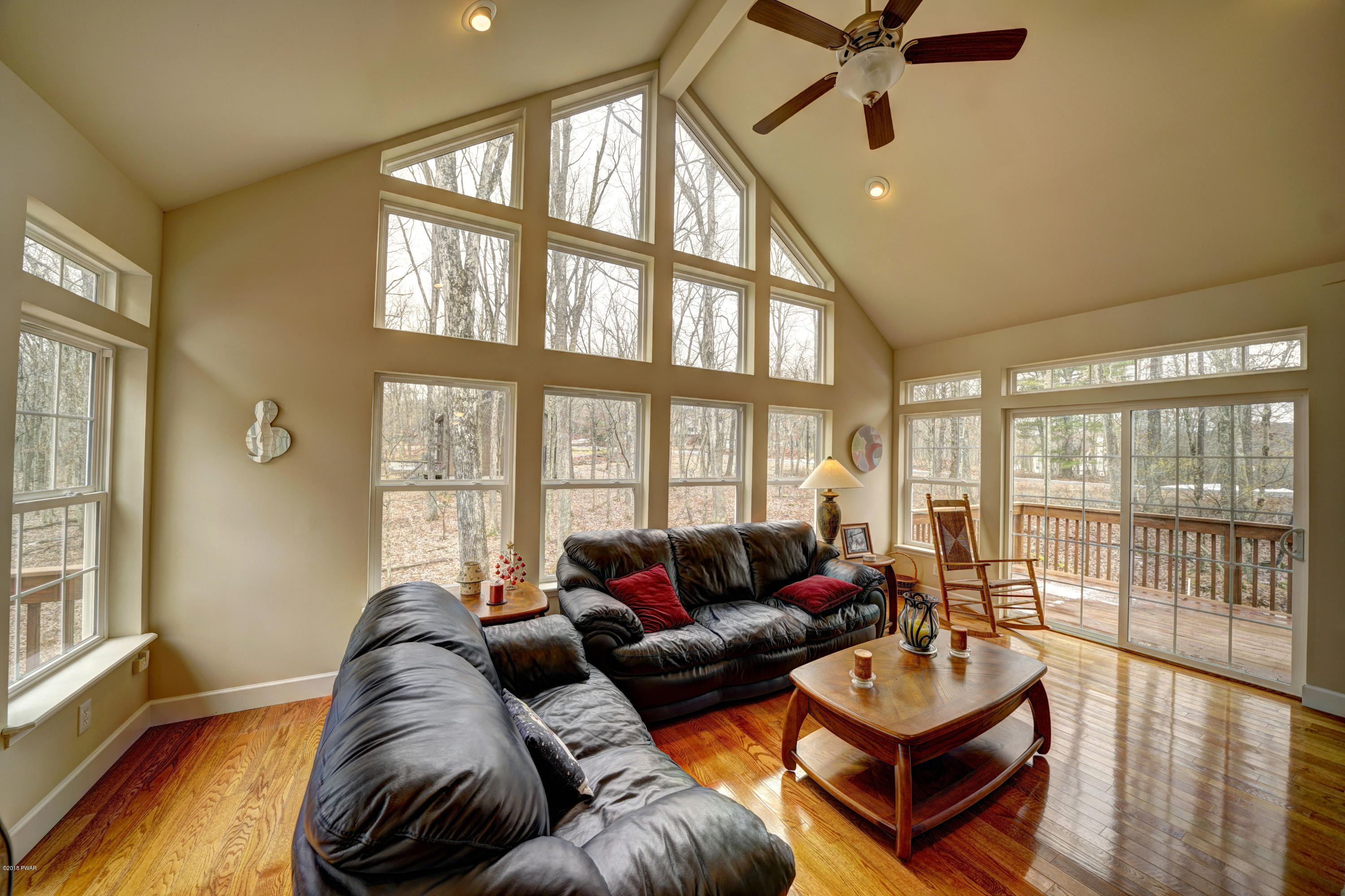 253 Lakeview Road Lackawaxen, PA 18435 - Photo 9 of 43 Sunroom