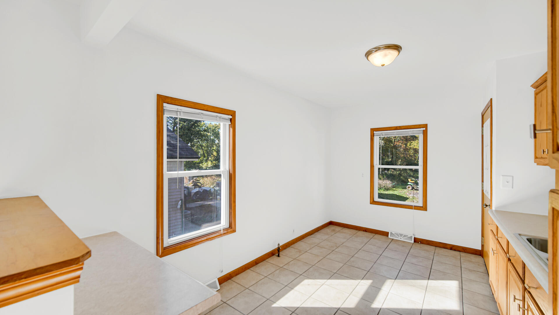 5220 Johnson Road Griffith, IN 46319 - Photo 12 of 20 1919x1080