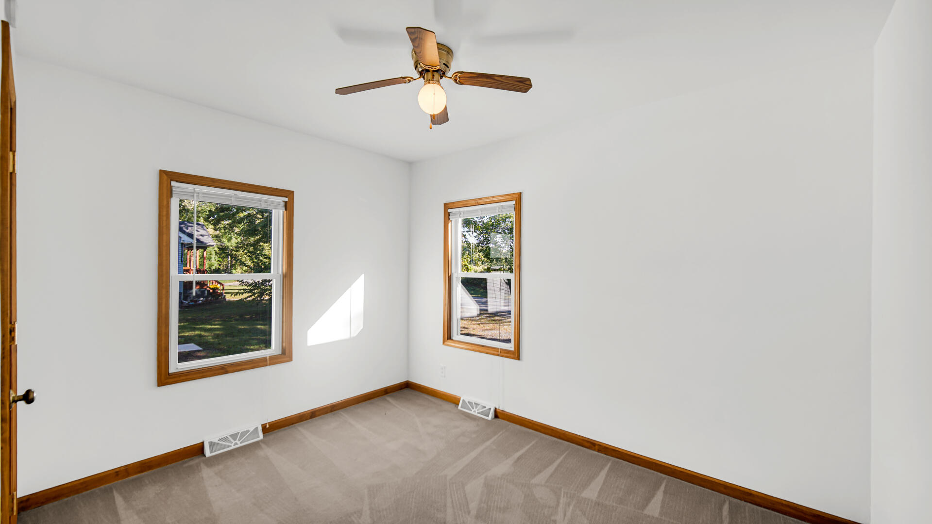 5220 Johnson Road Griffith, IN 46319 - Photo 8 of 20 1919x1080