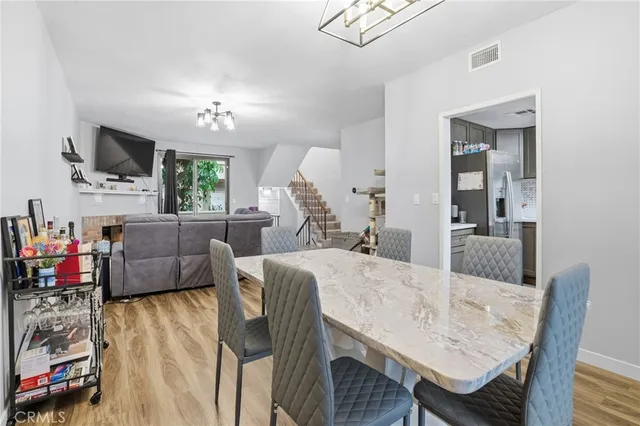 $584,000 | 6540 Hayvenhurst Avenue, Unit 3, Lake Balboa, CA 91406