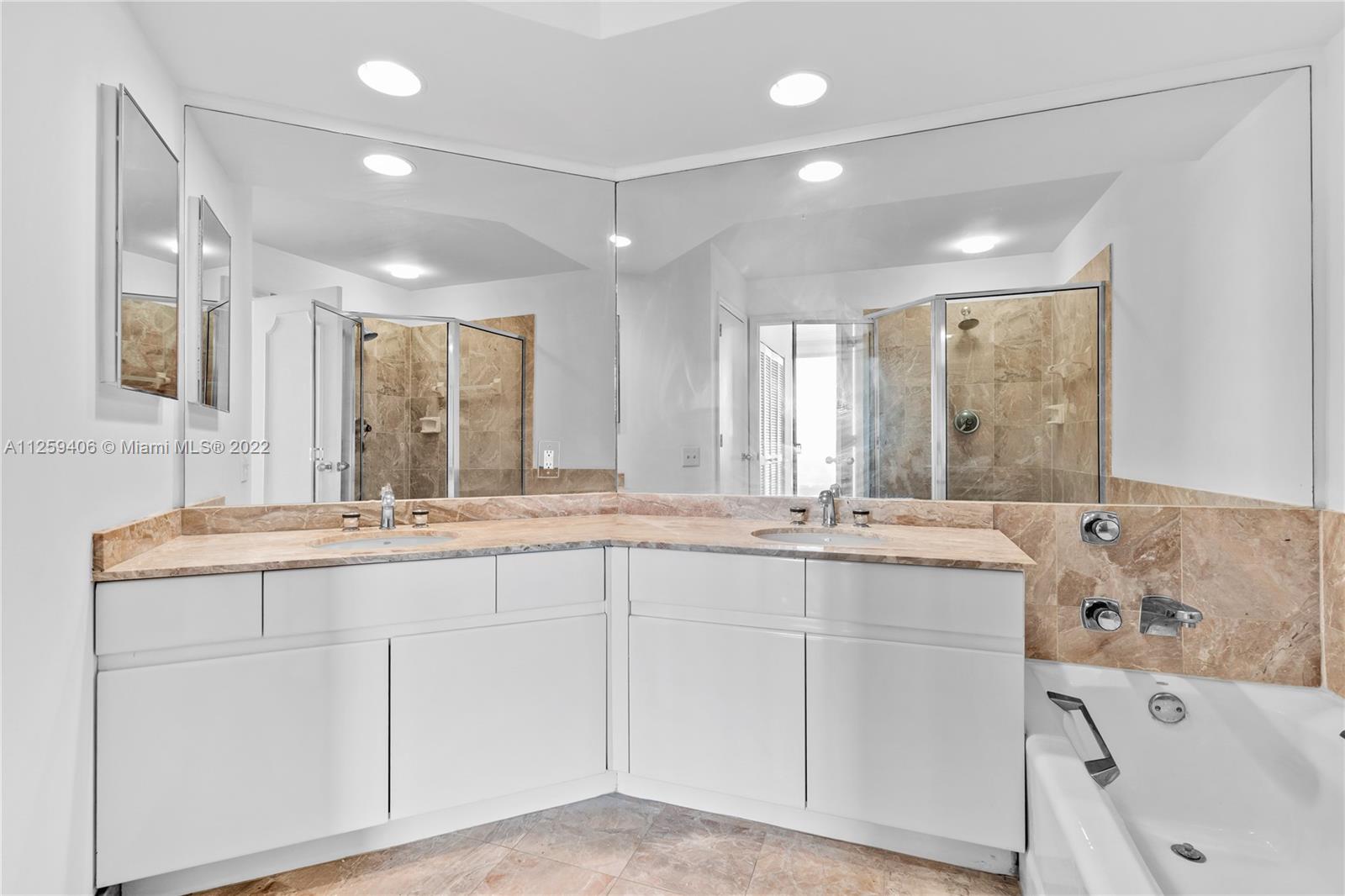 888 Brickell Key Drive, Unit 2610 Miami, FL 33131 - Photo 16 of 31