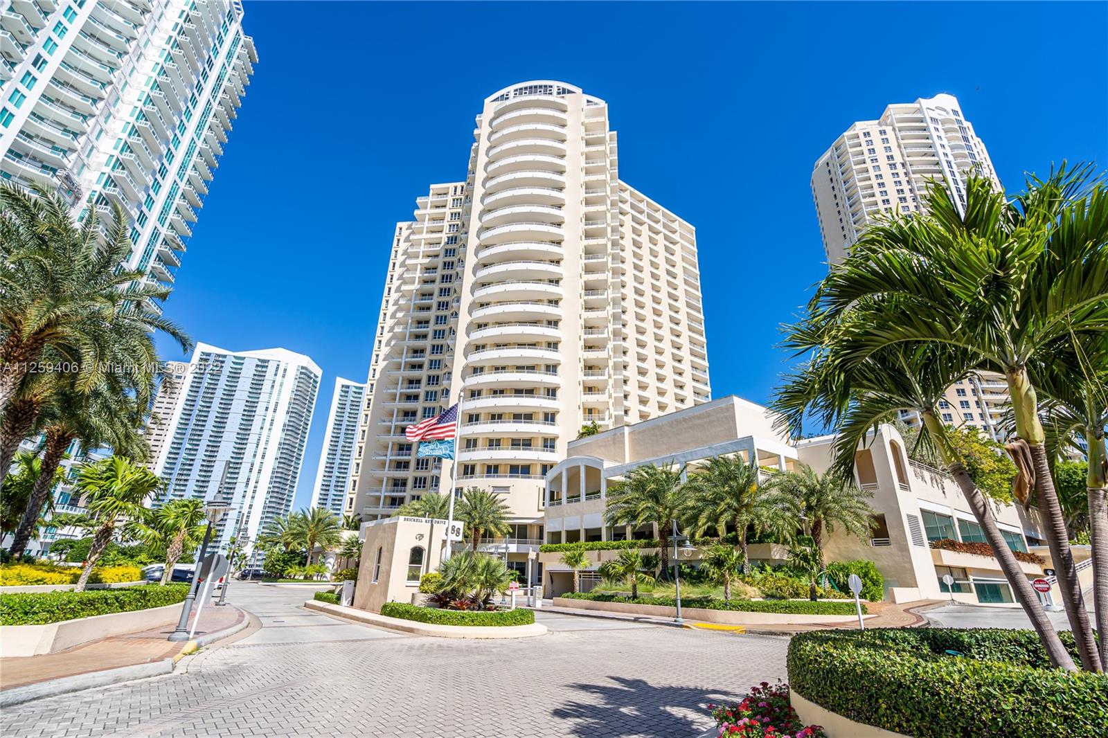 888 Brickell Key Drive, Unit 2610 Miami, FL 33131 - Photo 2 of 31
