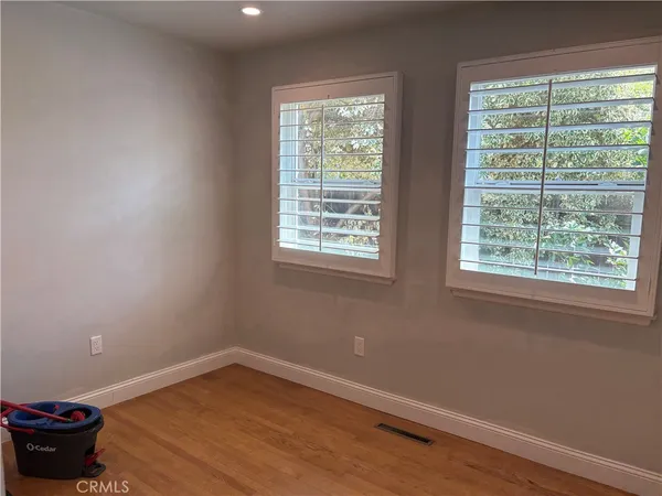 $1,300 | 12917 Gladstone Avenue, Sylmar, CA 91342