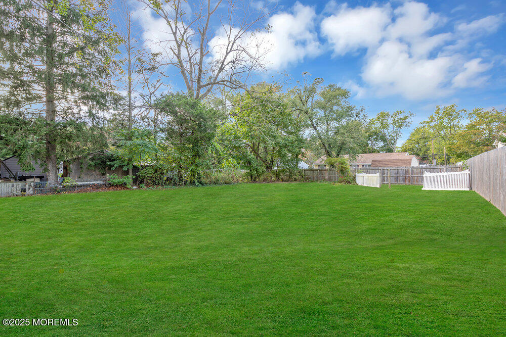 14 Mapletree Road Toms River, NJ 08753 - Photo 1 of 22 028_dsc08368-1