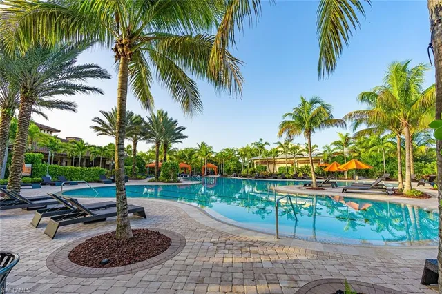 $5,800 | 9419 Benvenuto Court, Unit 204, Naples, FL 34119