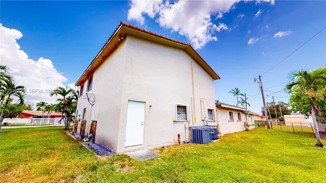 $899,900 | 2420 Northwest 132nd Street, Miami, FL 33167