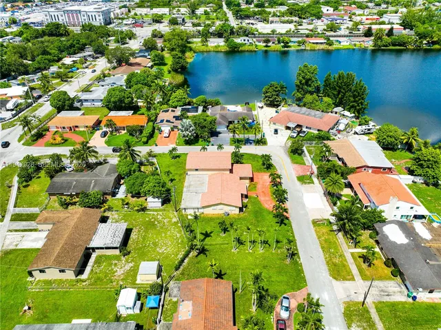 $899,900 | 2420 Northwest 132nd Street, Miami, FL 33167