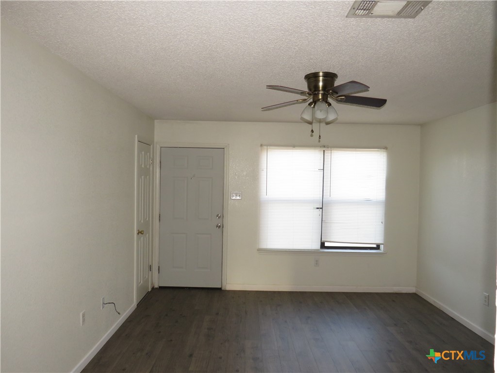 142 Wolfe Road, Unit A Copperas Cove, TX 76522 - Photo 3 of 11