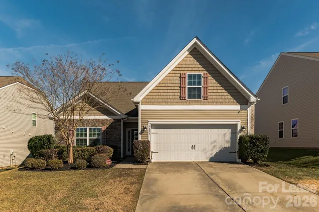 $2,700 | 5826 Castlecove Road, Charlotte, NC 28273