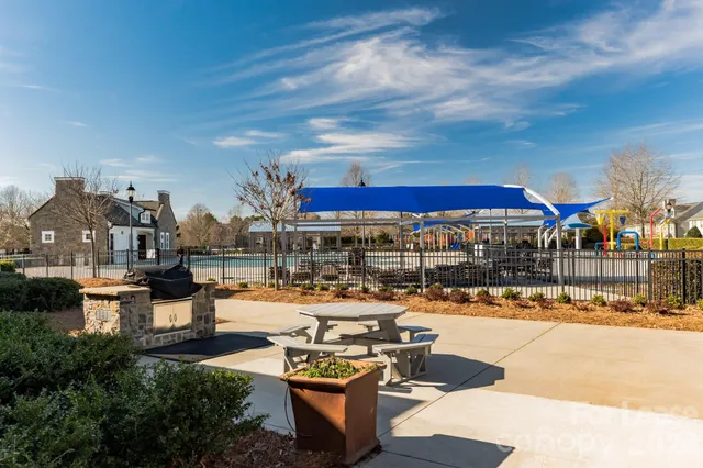 $2,700 | 5826 Castlecove Road, Charlotte, NC 28273