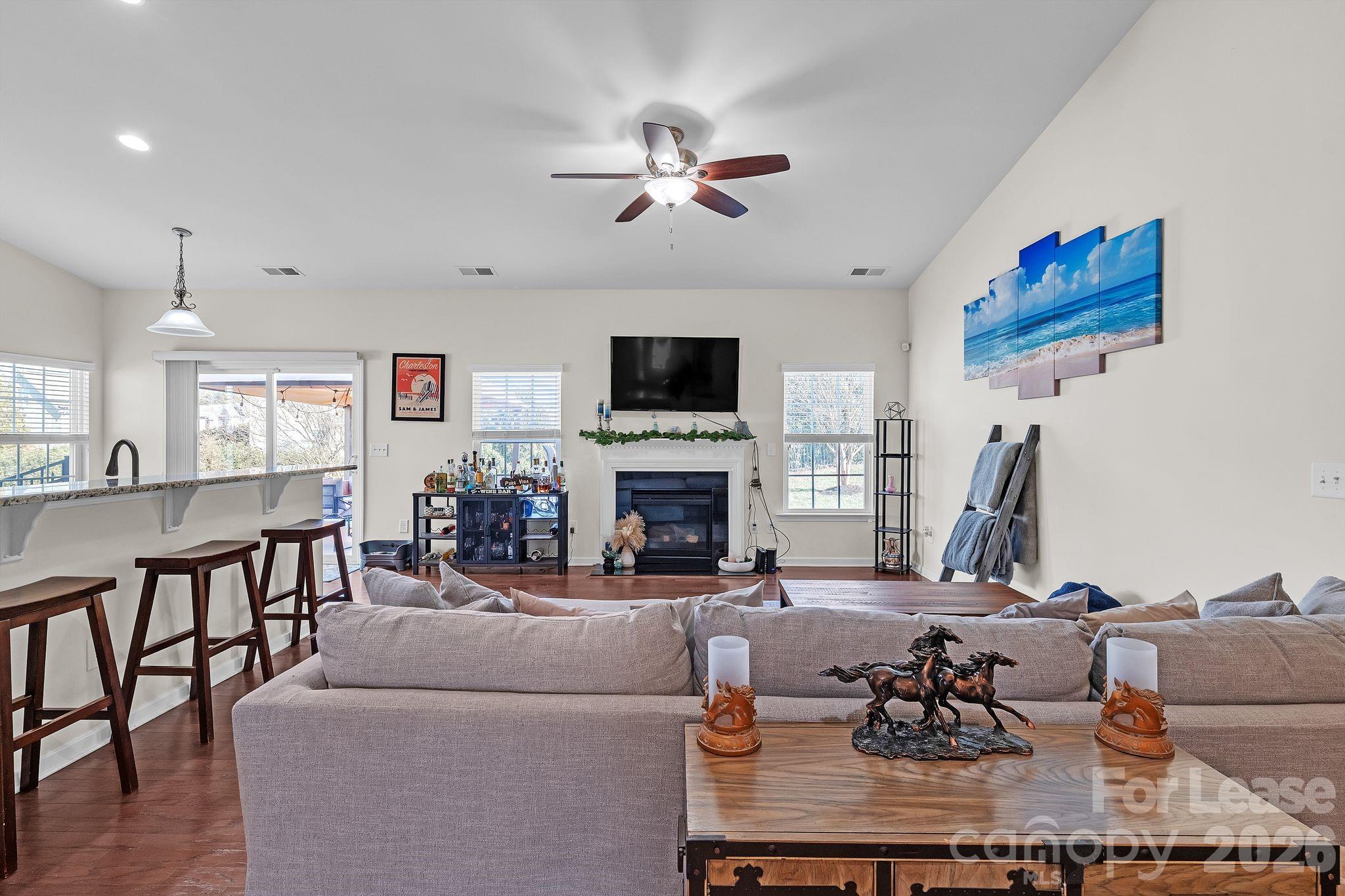 5826 Castlecove Road Charlotte, NC 28273 - Photo 3 of 29