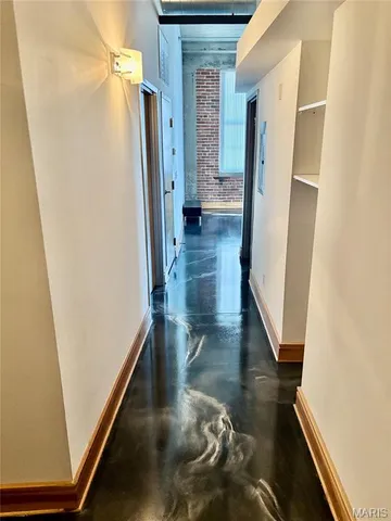 $1,300 | 2201 Locust Street, Unit 304, St. Louis, MO 63103