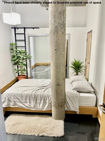 $1,300 | 2201 Locust Street, Unit 304, St. Louis, MO 63103