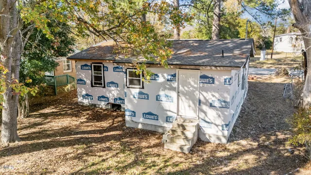 a view of outdoor space yard and patio