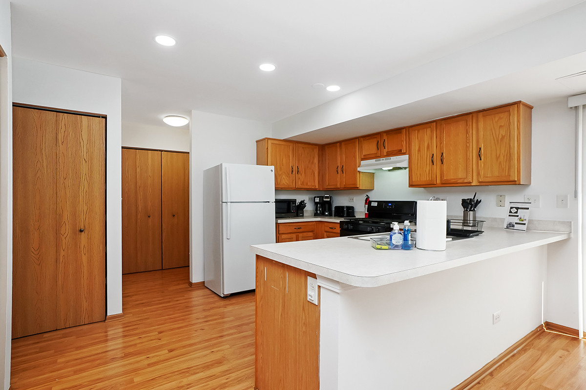 29 Harmony Lane Romeoville, IL 60446 - Photo 9 of 25