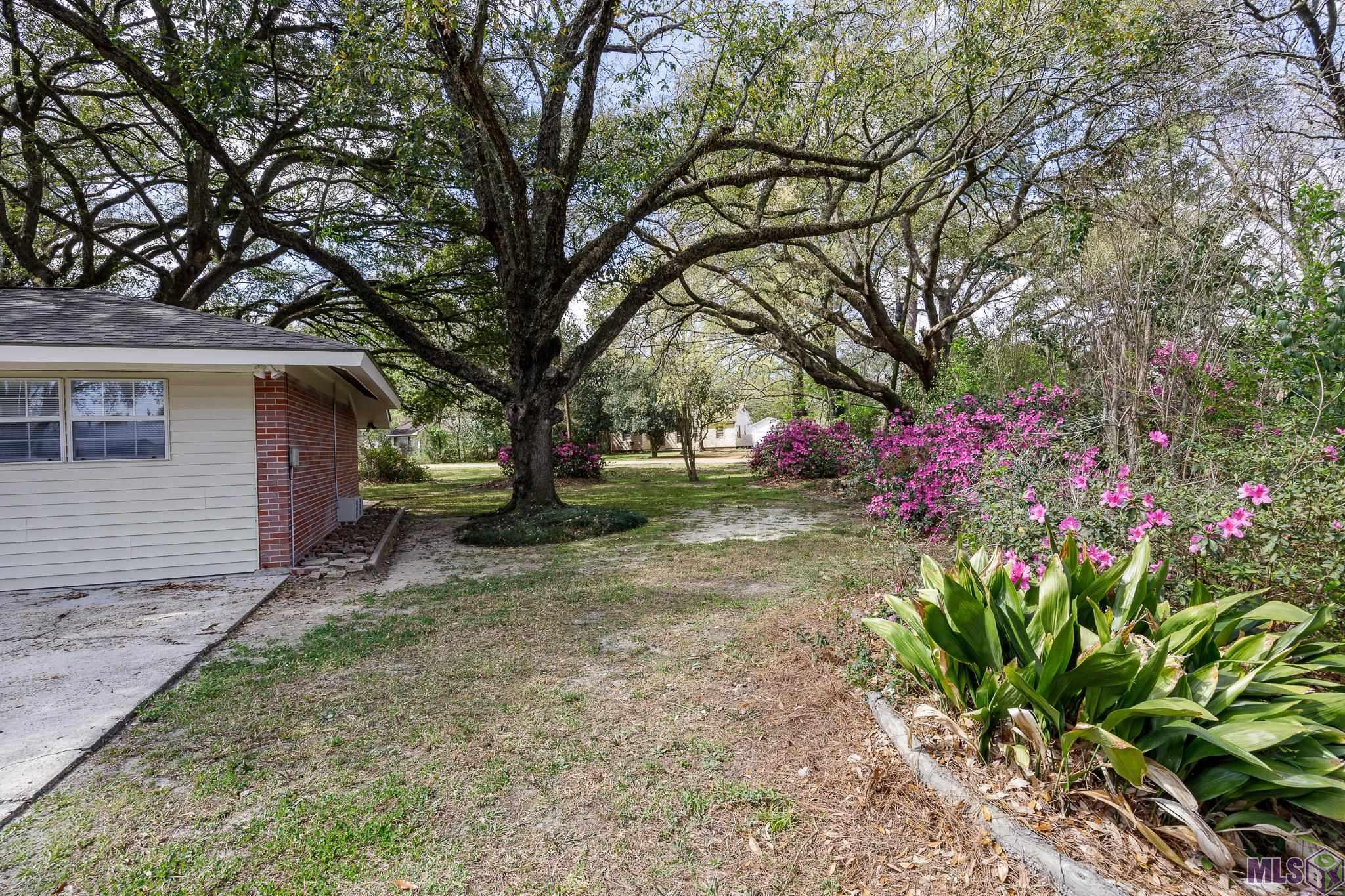 366 Linda Avenue Baton Rouge, LA 70806 - Photo 18 of 26 Side View of House