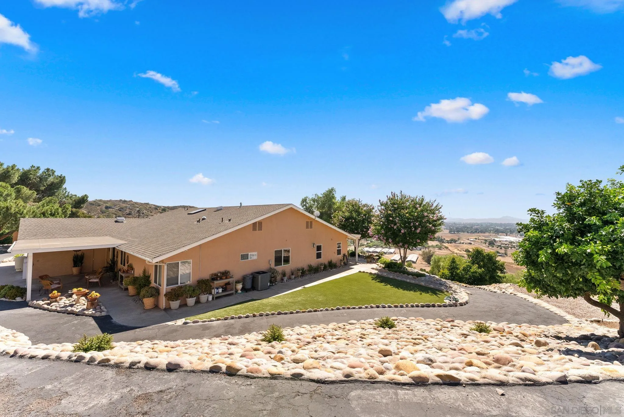 1804 Big Sky Road Ramona, CA 92065 - Photo 18 of 36