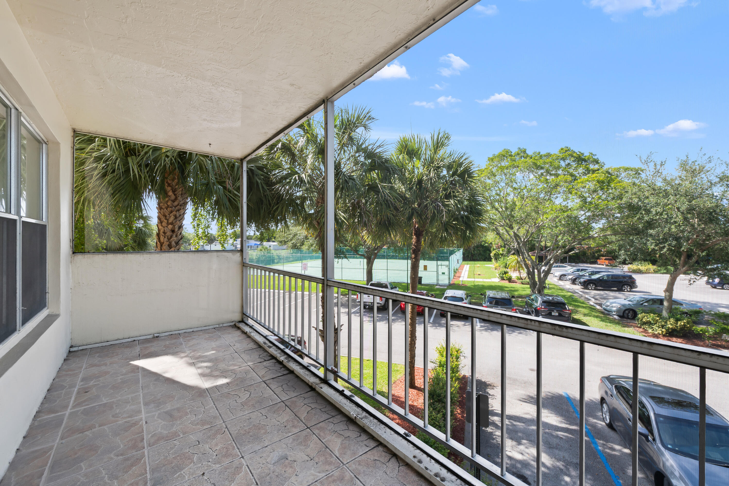 10777 West Sample Road, Unit 207 Coral Springs, FL 33065 - Photo 10 of 36 DSC_8027