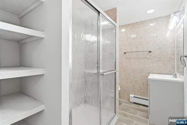 $600,000 | 242 Midland Avenue, Kearny, NJ 07032