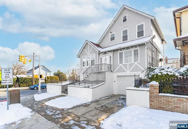 $600,000 | 242 Midland Avenue, Kearny, NJ 07032