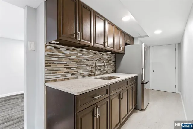 $600,000 | 242 Midland Avenue, Kearny, NJ 07032