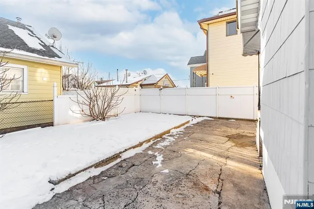 $600,000 | 242 Midland Avenue, Kearny, NJ 07032