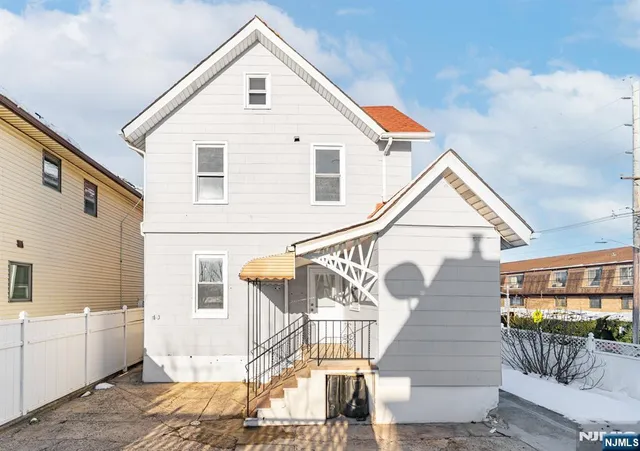 $600,000 | 242 Midland Avenue, Kearny, NJ 07032