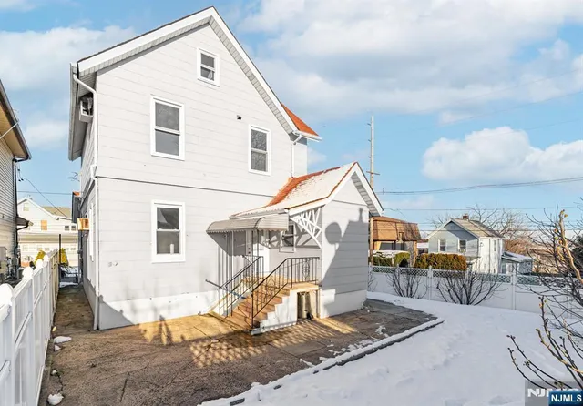 $600,000 | 242 Midland Avenue, Kearny, NJ 07032