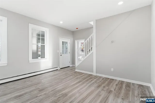 $600,000 | 242 Midland Avenue, Kearny, NJ 07032