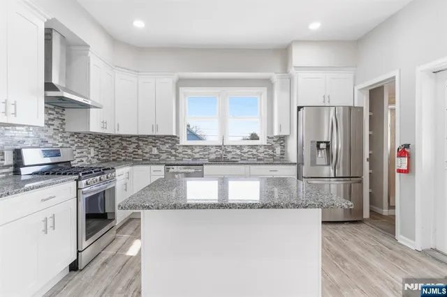 $600,000 | 242 Midland Avenue, Kearny, NJ 07032