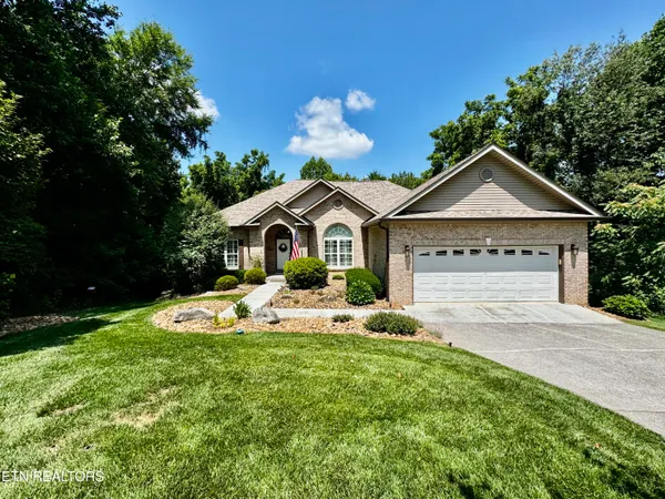 $700,000 | 232 Mialaquo Circle, Loudon, TN 37774