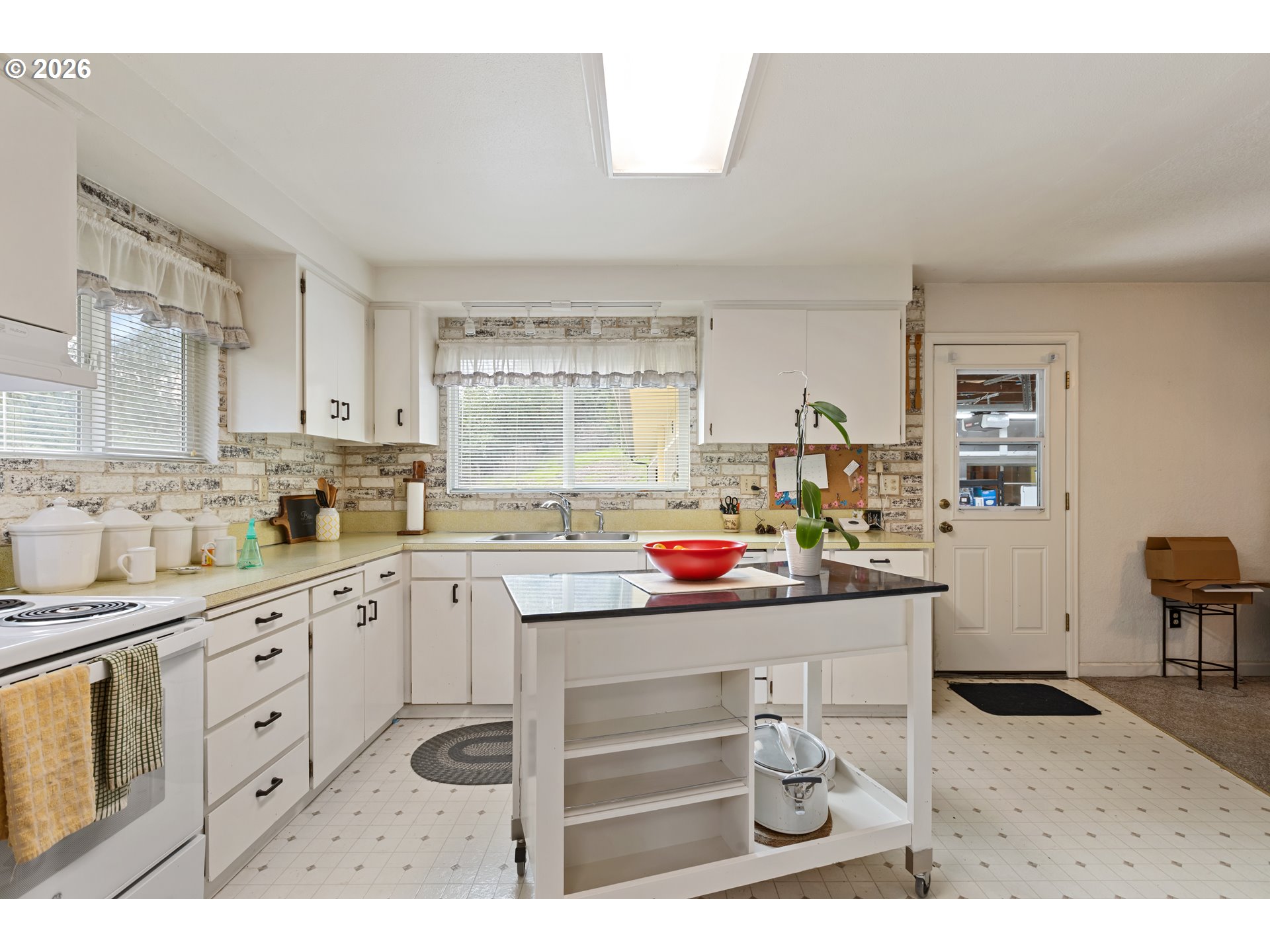 1386 Richardson Road Myrtle Creek, OR 97457 - Photo 5 of 33