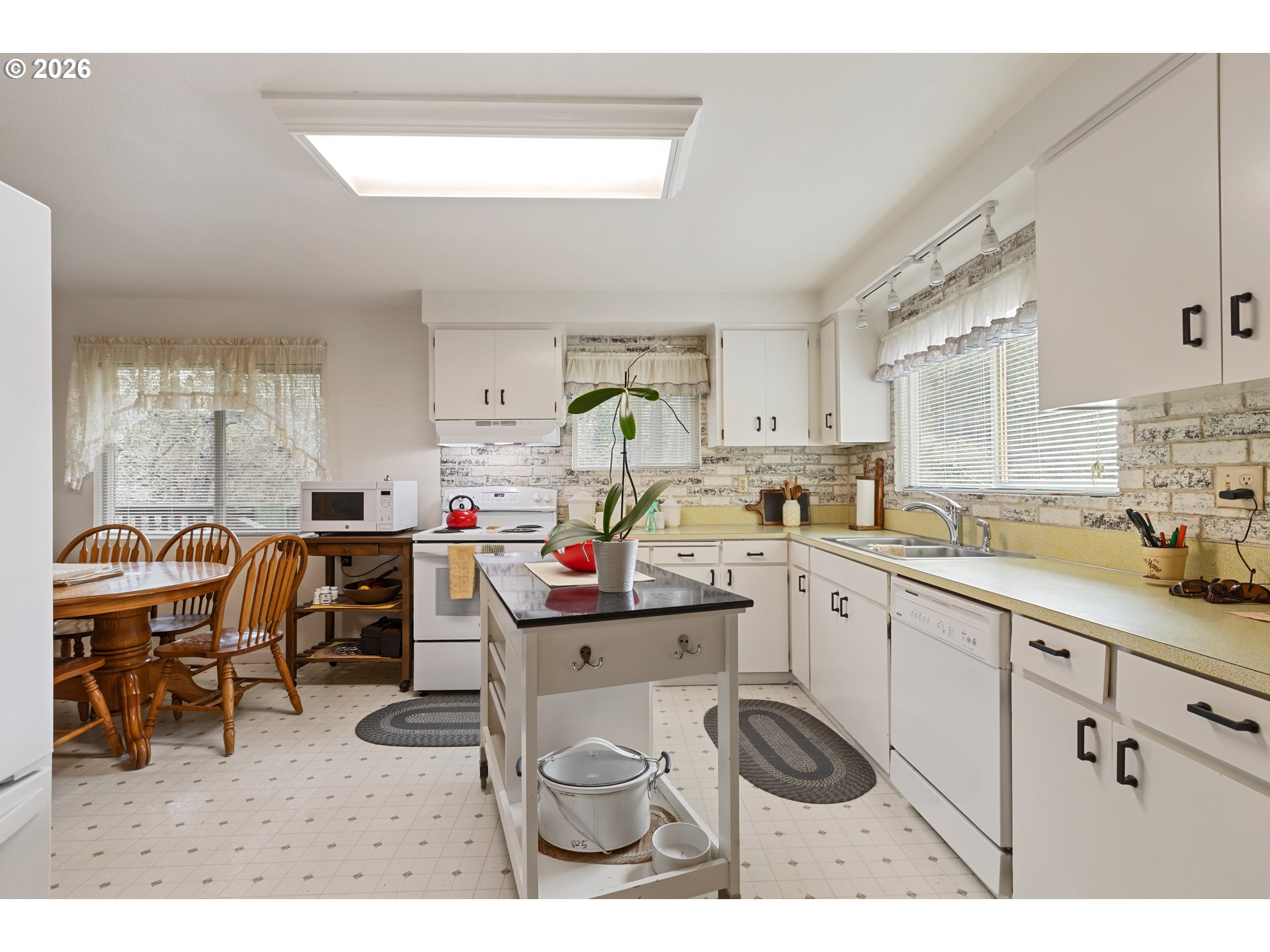 1386 Richardson Road Myrtle Creek, OR 97457 - Photo 6 of 33