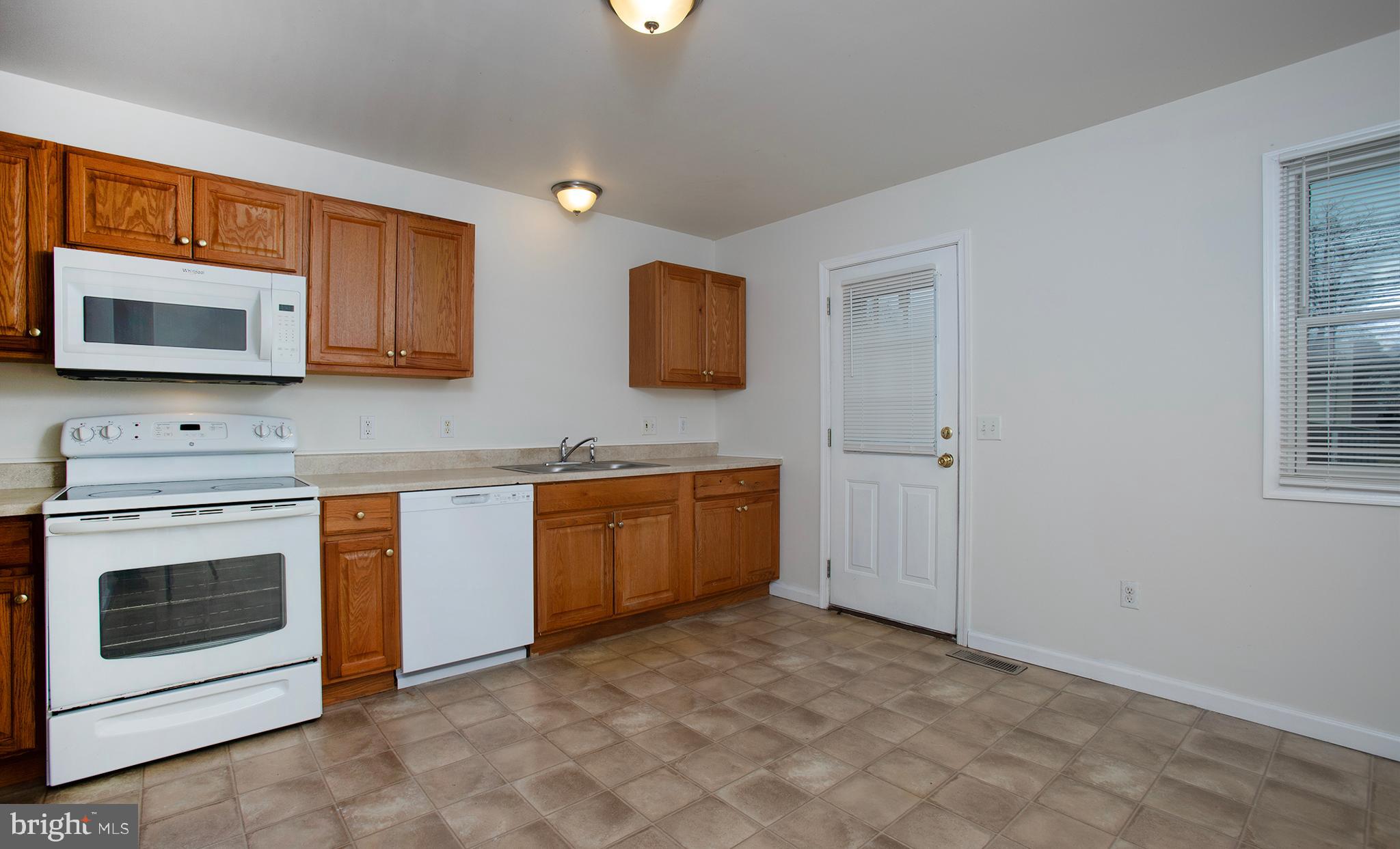 730 High Street Harrisburg, PA 17113 - Photo 11 of 39