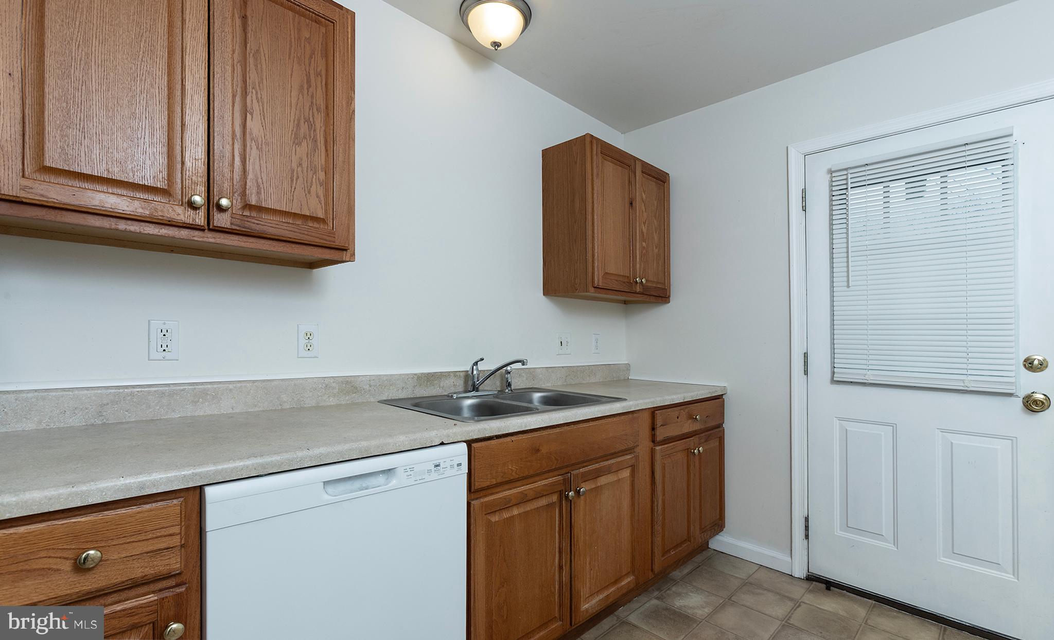 730 High Street Harrisburg, PA 17113 - Photo 16 of 39