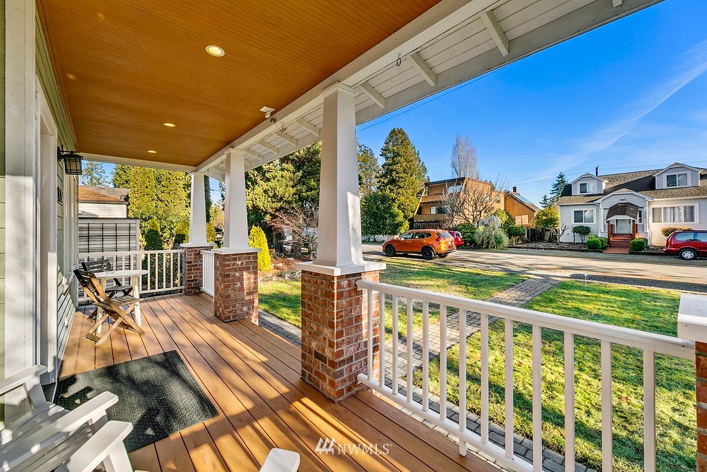 9547 Phinney Avenue North Seattle, WA 98103 - Photo 3 of 33 a view of a balcony with chairs