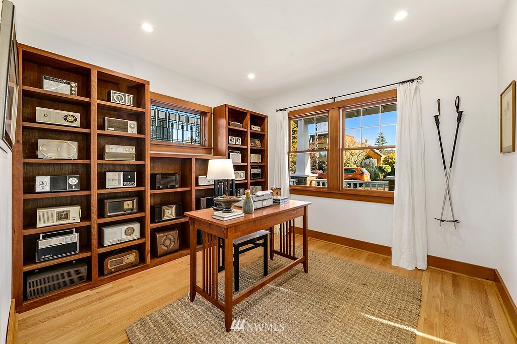 9547 Phinney Avenue North Seattle, WA 98103 - Photo 6 of 33 a view of a workspace with furniture and window