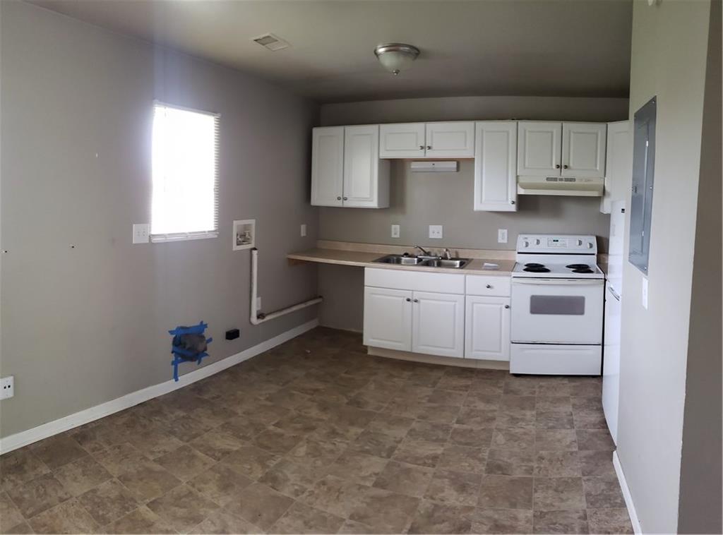 6059 Dickson Road Indianapolis, IN 46226 - Photo 6 of 17 Gallery Image 6