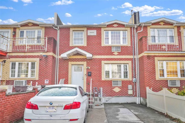 $648,000 | 139-21 246th Street | Rosedale