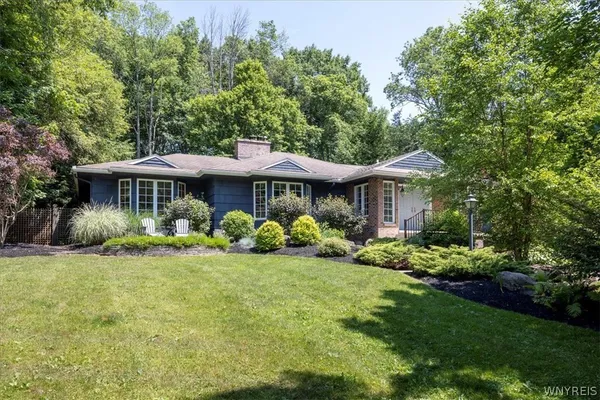 $695,000 | 144 Hillcrest Road, East Aurora, NY 14052